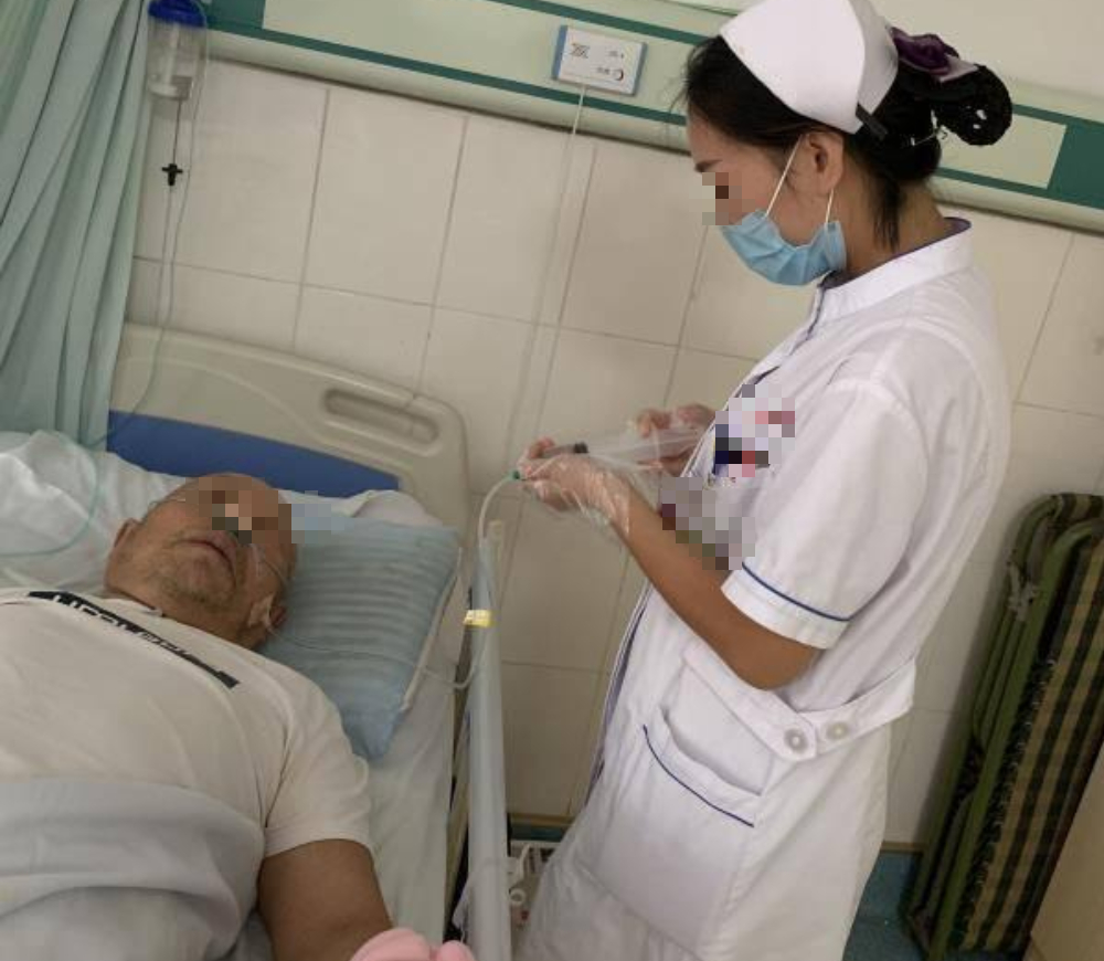 Cu-ong-co-bang-quang-chong-chat-khoi-u-bs-canh-bao-tuoi-nao-khi-tieu-thay-thu-nay-cung-gap-nguy-anh3