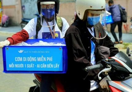 Thôi kệ, lá rách đùm lá tả tơi!