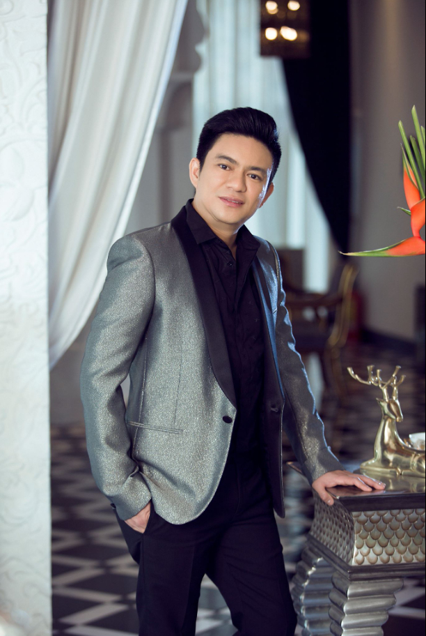 Bác sĩ Chiêm Quốc Thái là ai: Không hoạt động nghệ thuật nhưng làm dậy sóng showbiz?