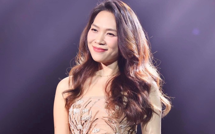 Mỹ Tâm là nữ ca sĩ có lượng lớn người hâm mộ ở Việt Nam.