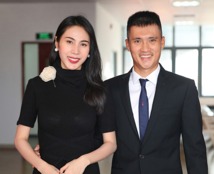 Thủy Tiên lên tiếng phản hồi tin đồn ly hôn Công Vinh