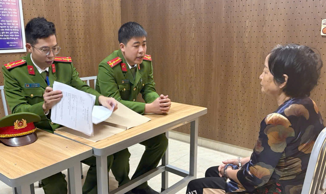  Trần Thị Thập (mẹ của đối tượng Nguyễn Thị Thu) khai nhận tại cơ quan Công an