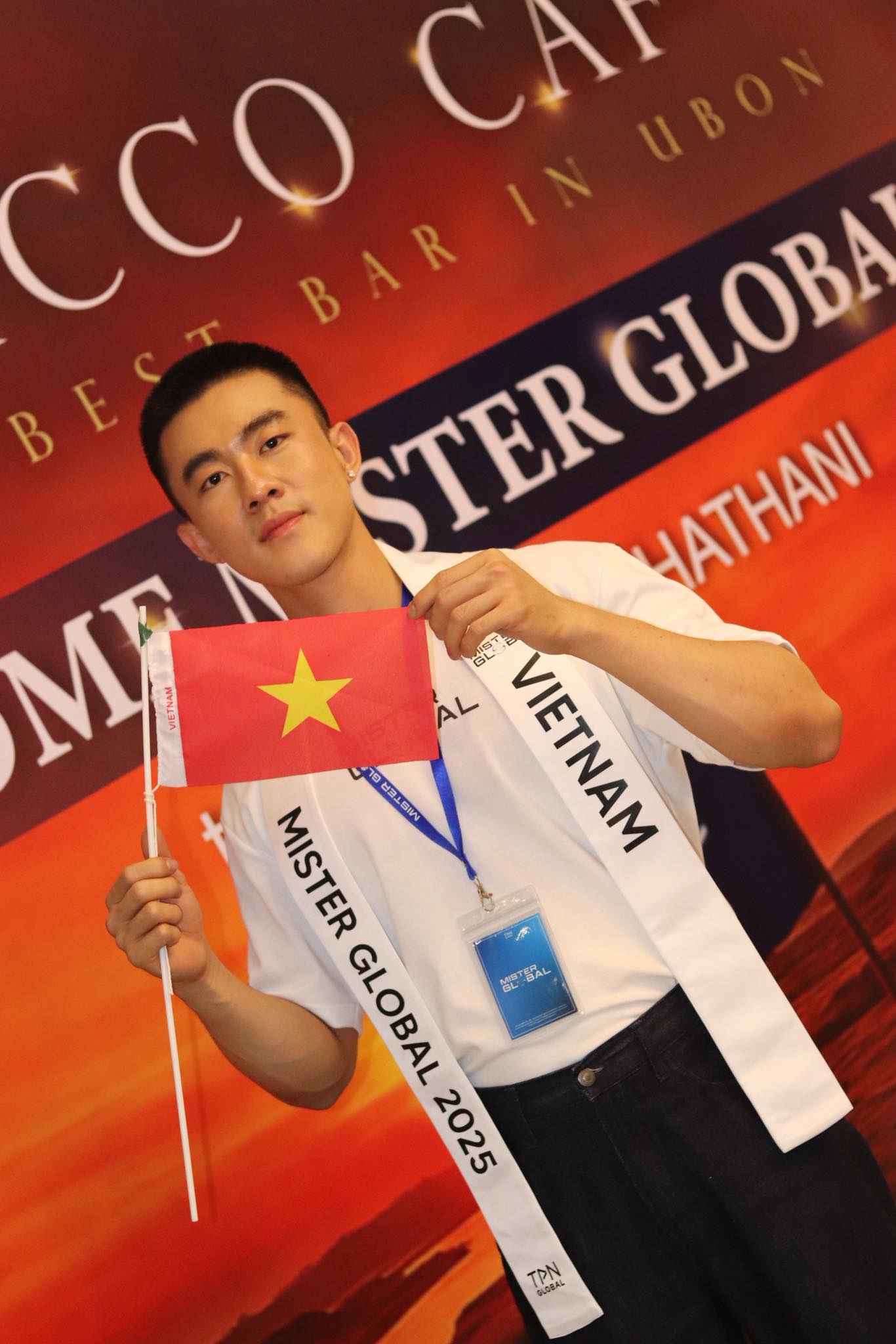 Công Vinh bất ngờ rao bán xe ô tô