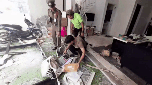 Căn nhà ở Thái Lan nổ tung vì chủ nhà quên đóng van gas sau khi nấu ăn