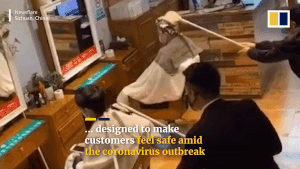 Cắt tóc 'sáng tạo' trong bối cảnh dịch COVID-19 ở Trung Quốc