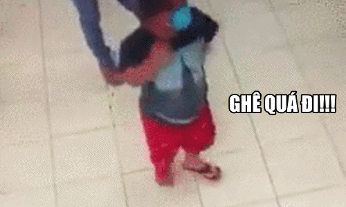 Chết cười với pha 'phủi virus corona' của 'chàng lùn' Brazil