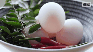 Lạ miệng với mực chiên giòn cùng nước sốt trứng muối