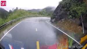 Xe tải mất lái, tông thẳng vào xe đầu kéo trên đèo Bảo Lộc