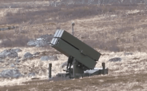 NATO triển khai hệ thống phòng không ở sườn Đông, Nga nã tên lửa vào Ukraina