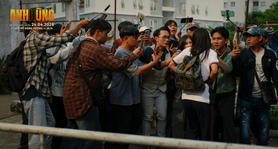 Những hiện tượng mạng xã hội được cập nhật trong phim