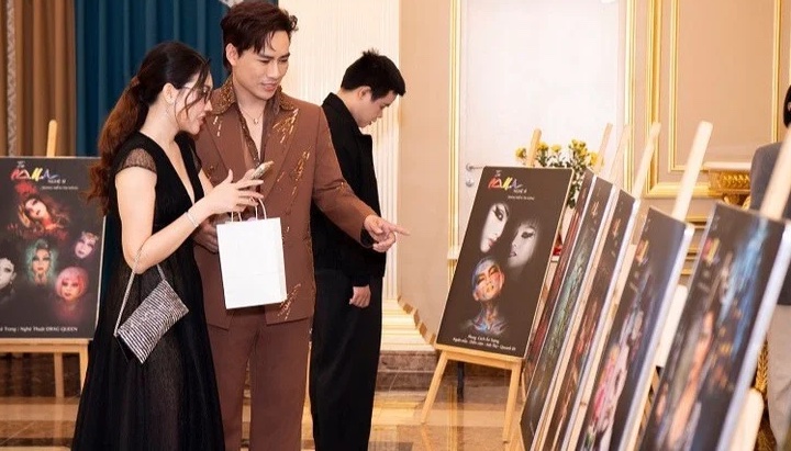 BTC triển lãm các tác phẩm của những nghệ sĩ trang điểm 