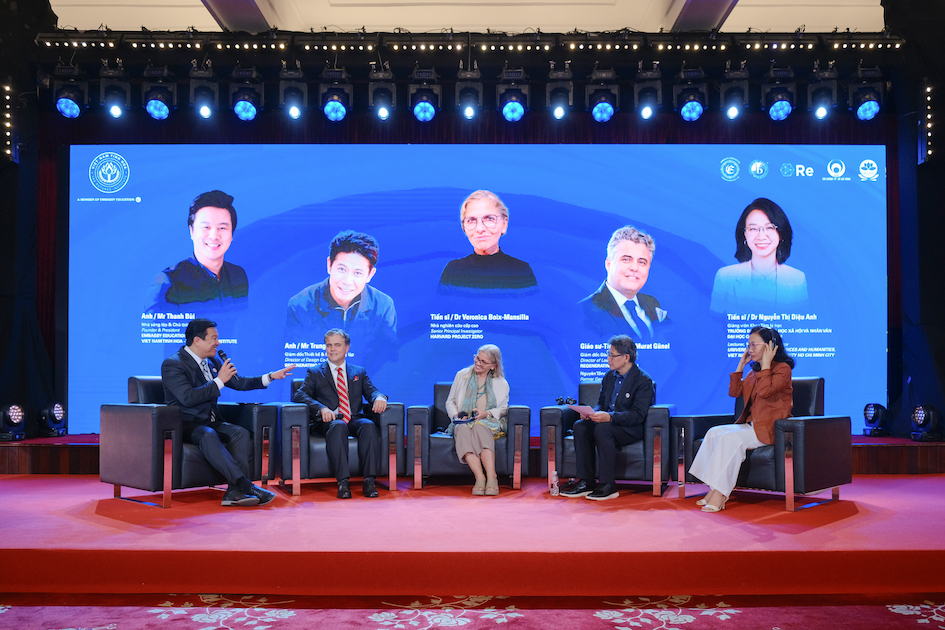 Các diễn giả trong nước và quốc tế chia sẻ những góc nhìn mời về giáo dục 