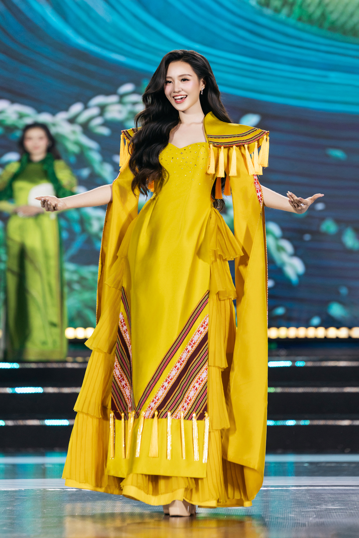 Khánh Như nhận được nhiều tình cảm của khán giả sau thành tích lọt top 3 Miss World Vietnam 2025
