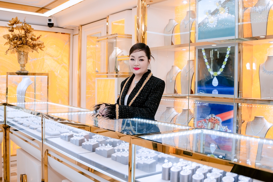 Hoàng Thanh Nga còn được biết đến với vai trò doanh nhân thành đạt