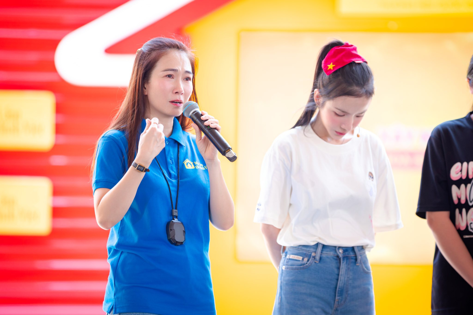 Không chỉ tích cực tham gia, MC Thanh Thảo còn giáo dục con với tinh thần tương thân tương ái