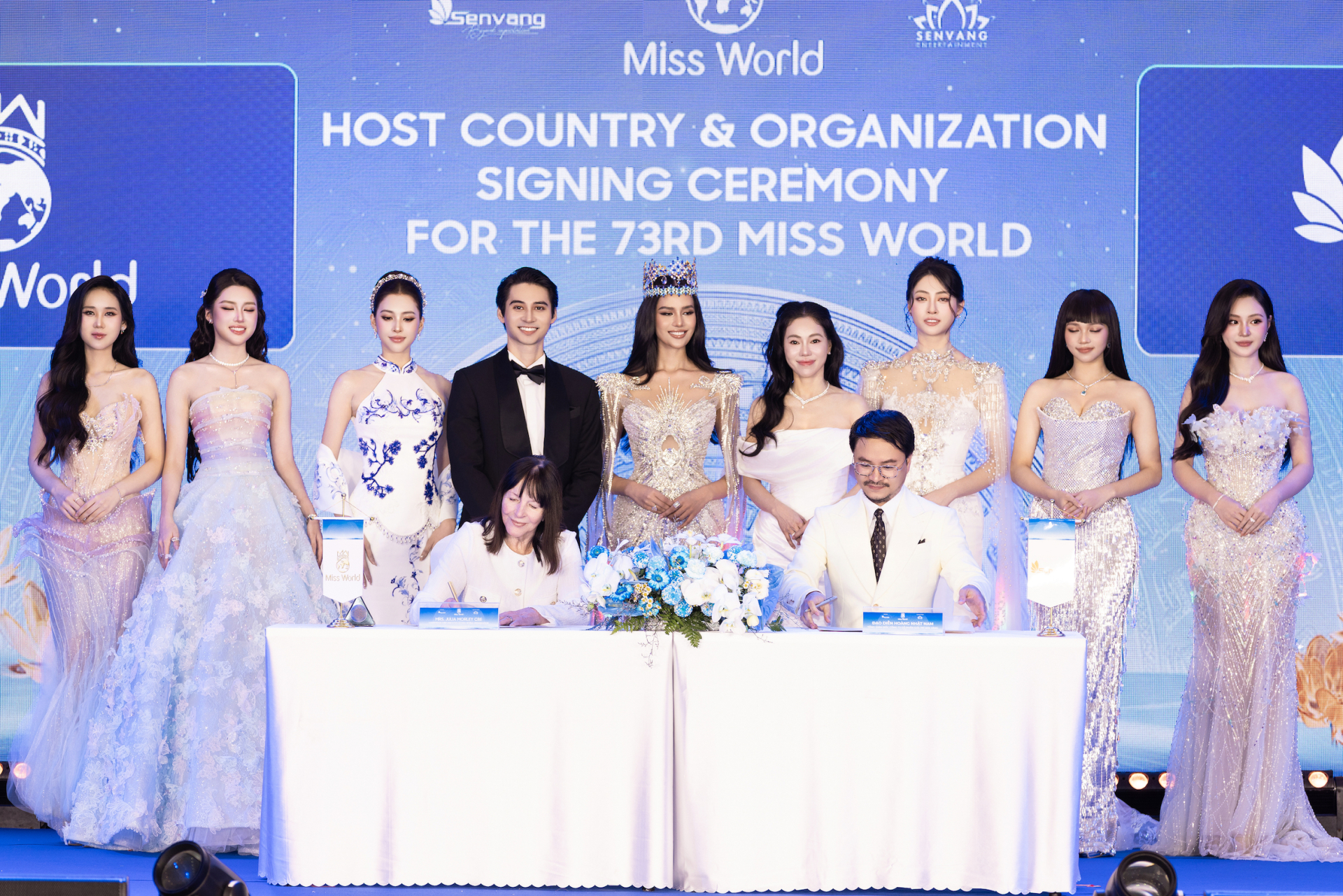 _Chủ tịch Miss World Julia Morley ký kết hợp tác với Tổng đạo diễn Hoàng Nhật Nam