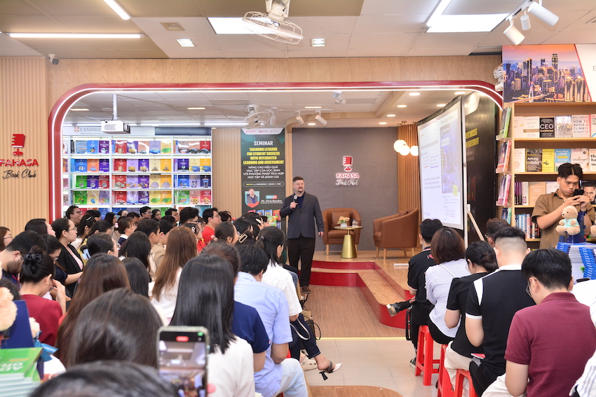 Hội thảo nhận được sự tham gia của nhiều học sinh, sinh viên 