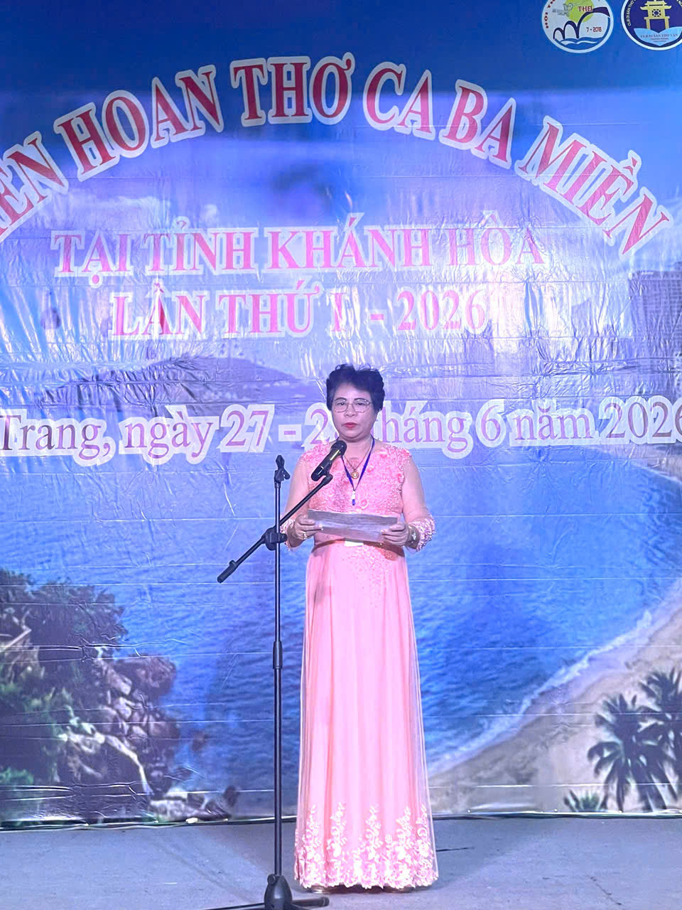 Phát biểu chào mừng tại Chương trình Liên hoan thơ ca ba miền do Chi hội Nữ trí thức tỉnh Sản xuất - Kinh doanh - Dịch vụ thuộc Chi hội Nữ trí thức tỉnh Khánh Hòa tổ chức năm 2026