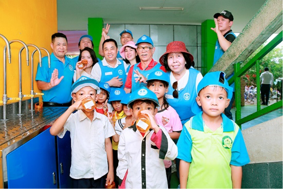   Trao tặng hệ thống nước sạch uống tại vòi cho Trường tiểu học Phước Thắng, xã Bác Ái, tỉnh Khánh Hòa  
