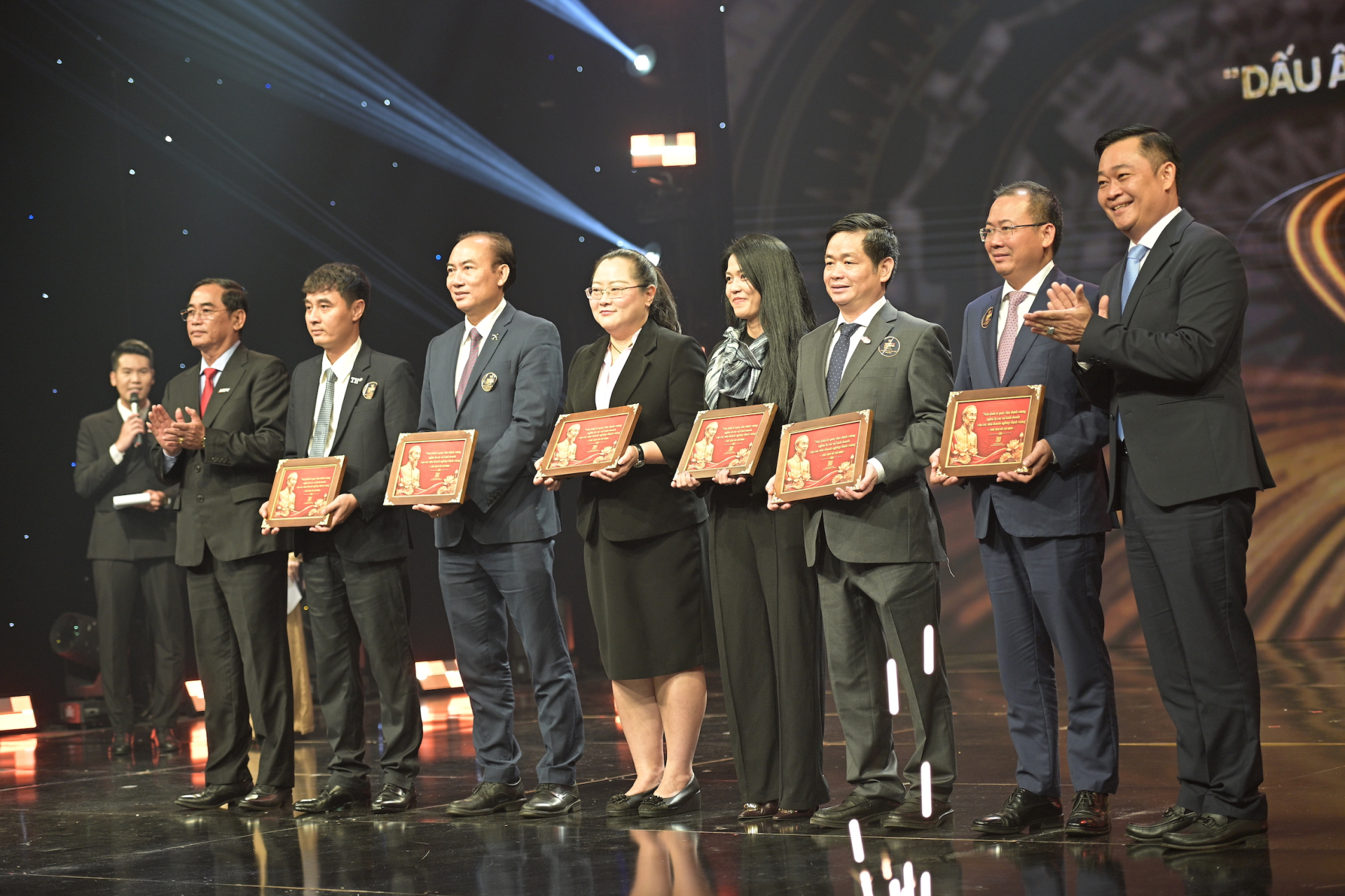 Lễ vinh danh “Dấu ấn Thương hiệu Việt” thuộc chuỗi sự kiện Made by Vietnam Day 2026