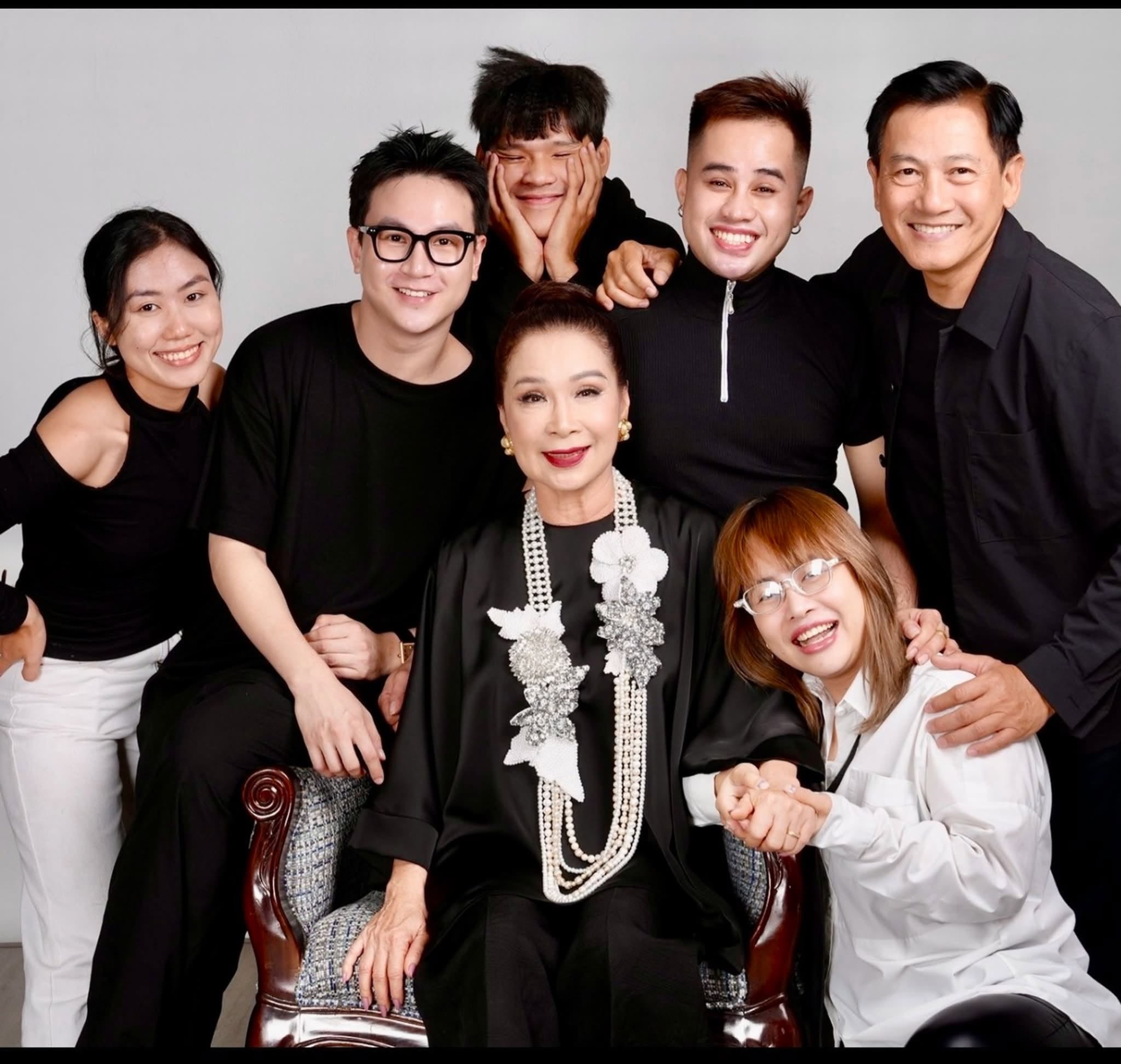 NSND Kim Xuân được nhiều thế hệ diễn viên và khán giả ngưỡng mộ vì hành trình cống hiến cho nghệ thuật
