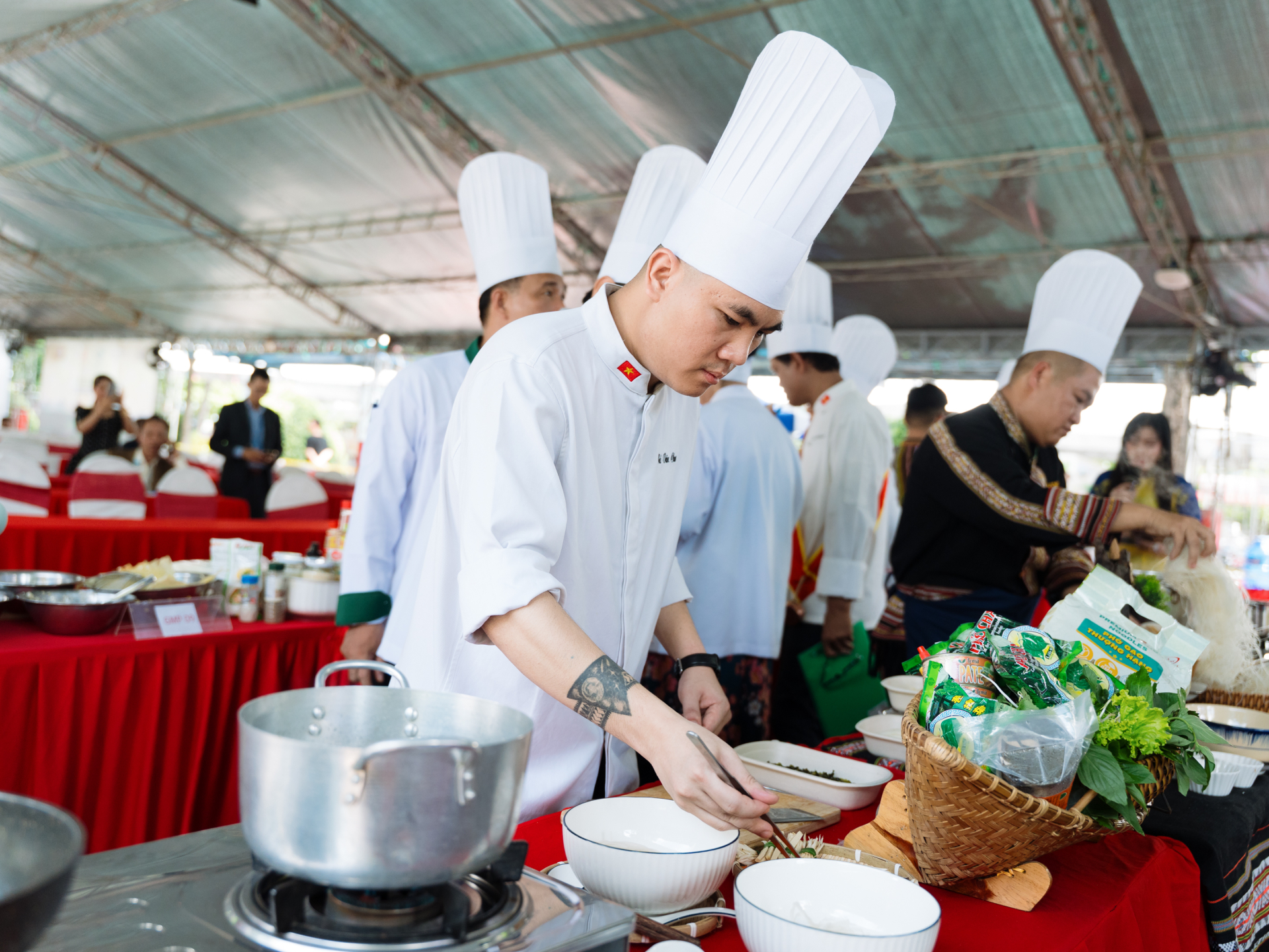 Các đầu bếp tham gia cuộc thi Green MasterChef Vietnam 2026