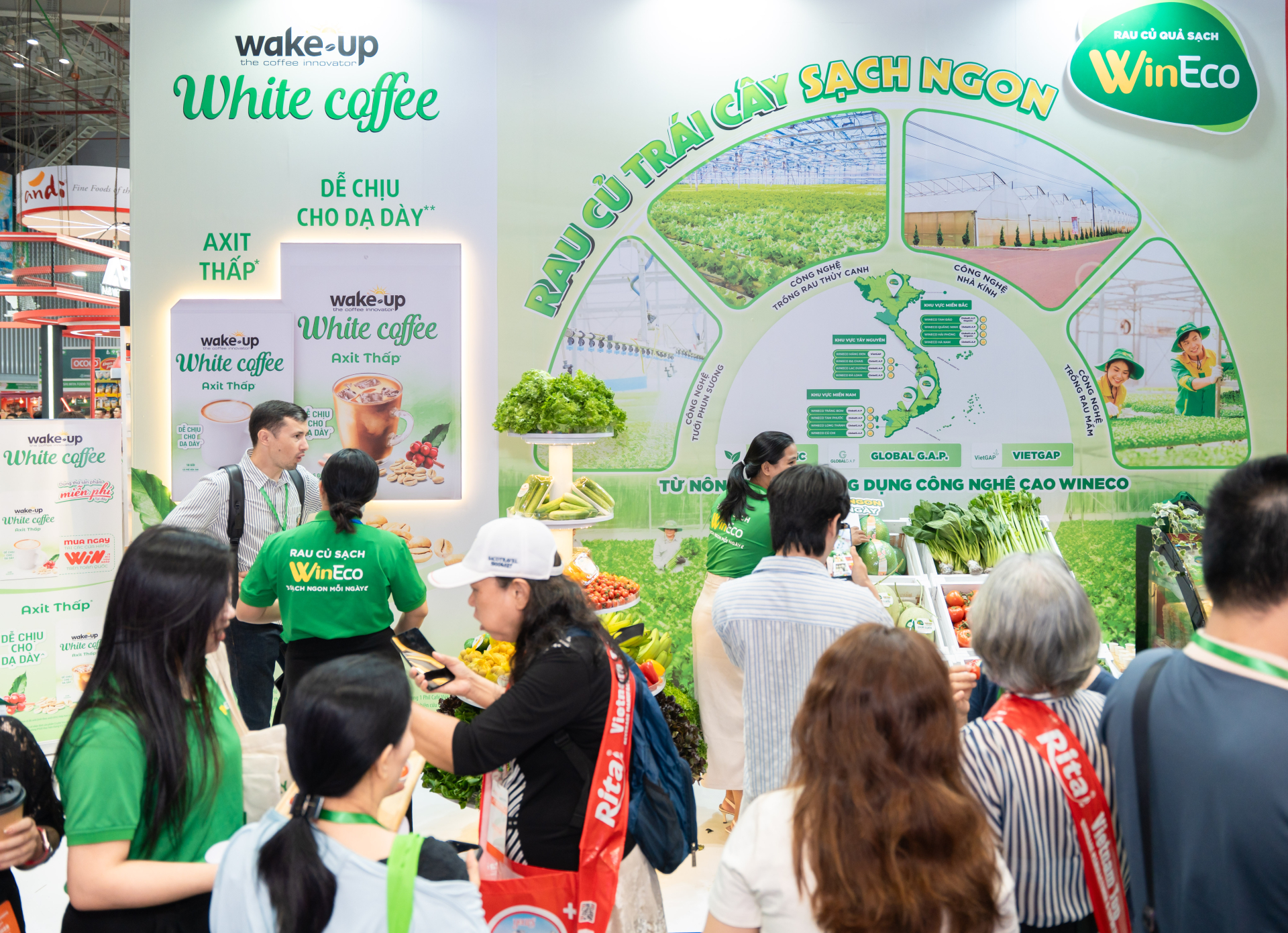 Lần đầu tham gia Vietfood, WinEco - giới thiệu các dòng rau quả hữu cơ, đạt chuẩn VietGAP & GlobalGAP.