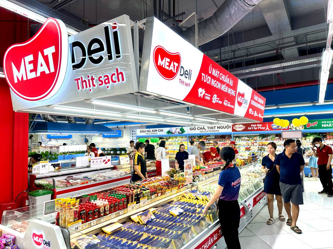 Nhiều sản phẩm thịt sạch, tươi ngon tại siêu thị WinMart khuyến mãi lớn. 