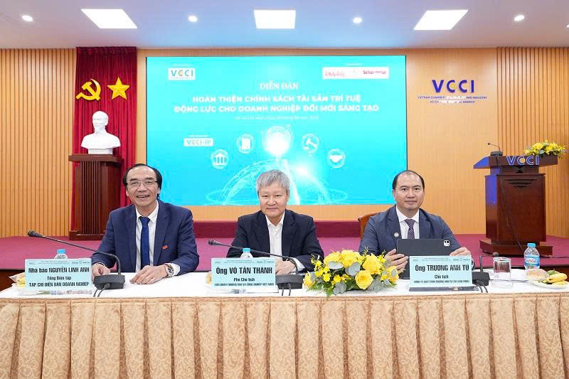 Rất nhiều chuyên gia chia sẻ về vấn đề sở hữu trí tuệ. 