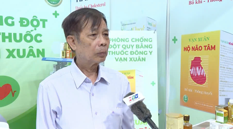 Dược sĩ Phan Văn Hiển người thành công từ y thuật cổ truyền.
