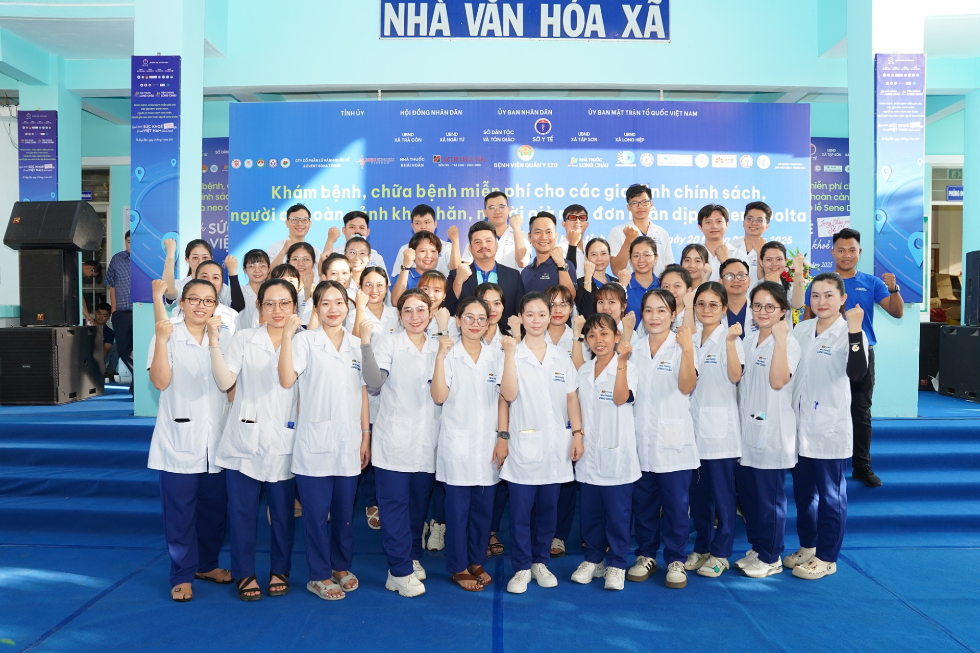 Long Châu phối hợp cùng Sở Y tế Vĩnh Long thăm khám, cấp thuốc miễn phí cho hơn 4.000 người dân khó khăn và đồng bào Khmer tại bốn xã Vĩnh Long.