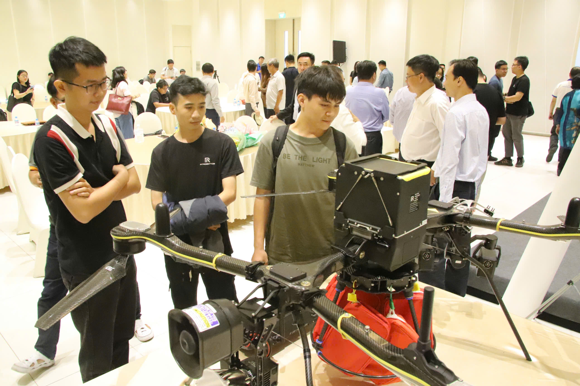 Nhiều sản phẩm và sáng kiến được sáng tạo tại môi trường đào tạo này.