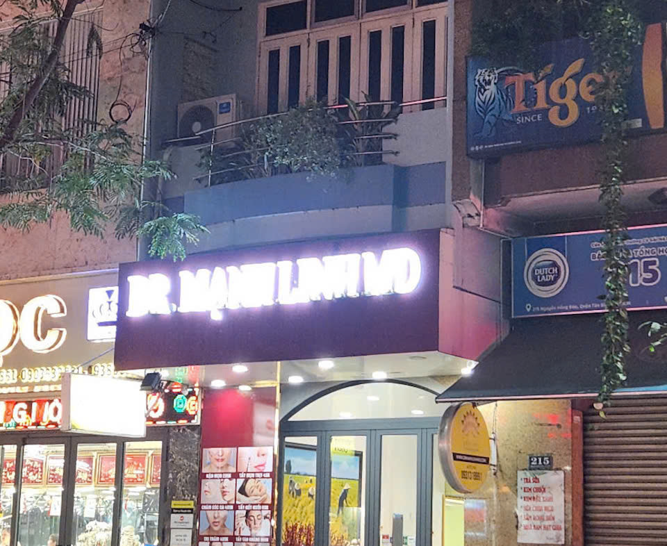 Cơ sở treo bảng hiệu 