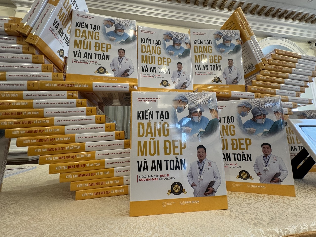 Với kinh nghiệm thực tế và tu nghiệp nước ngoài, bác sĩ Nguyên Giáp chia sẻ kiến thức chuyên môn đến đọc giả.