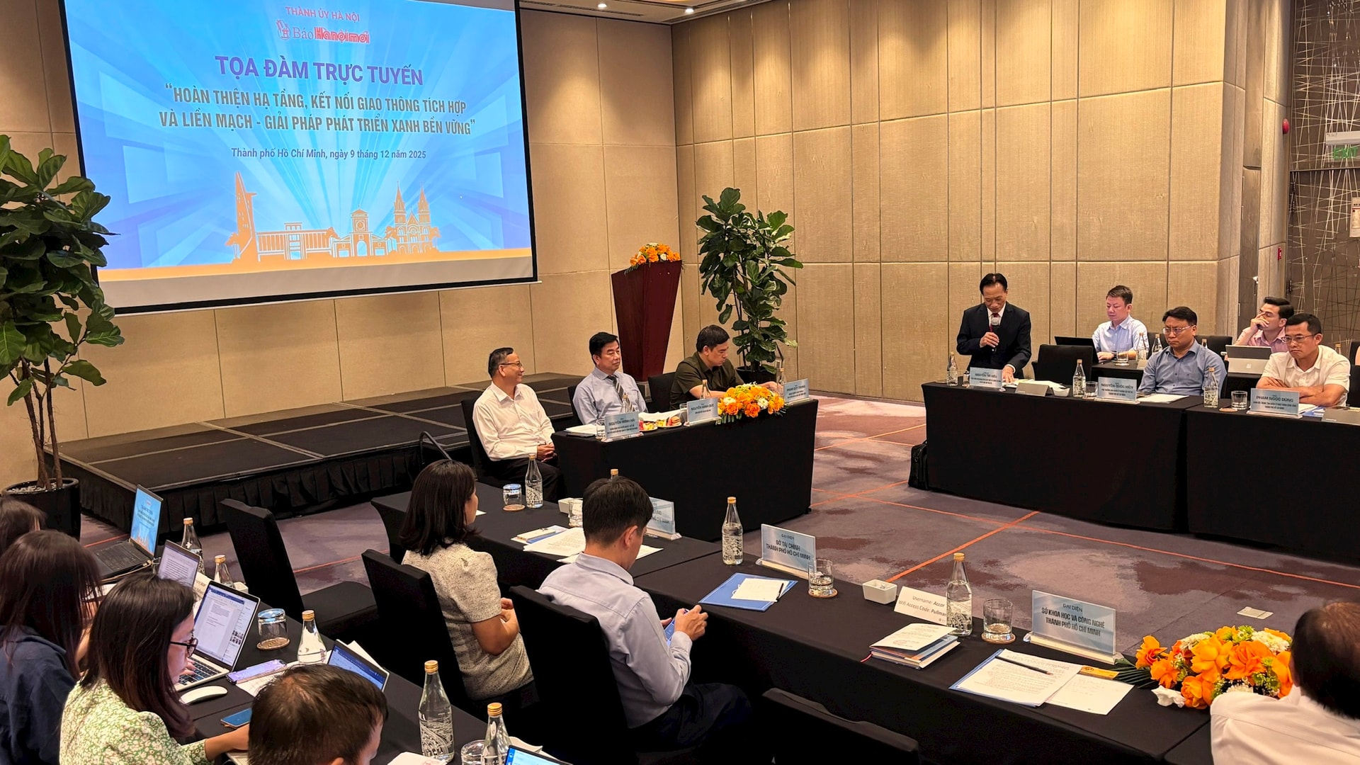 Toàn cảnh tọa đàm
