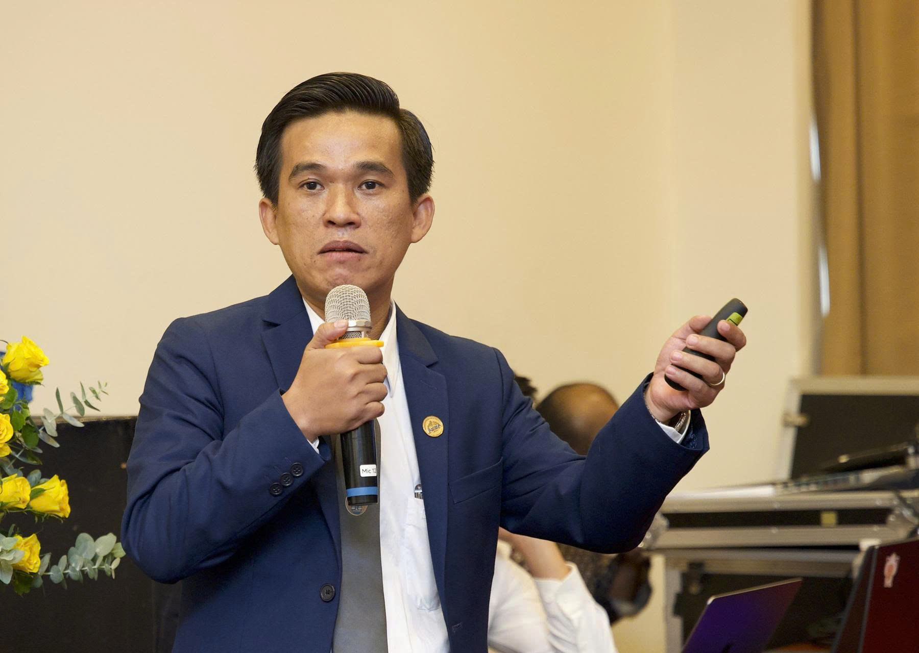 Luật sư Lê Ngô Trung (Đoàn Luật sư TP.HCM) chia sẻ tại hội thảo.