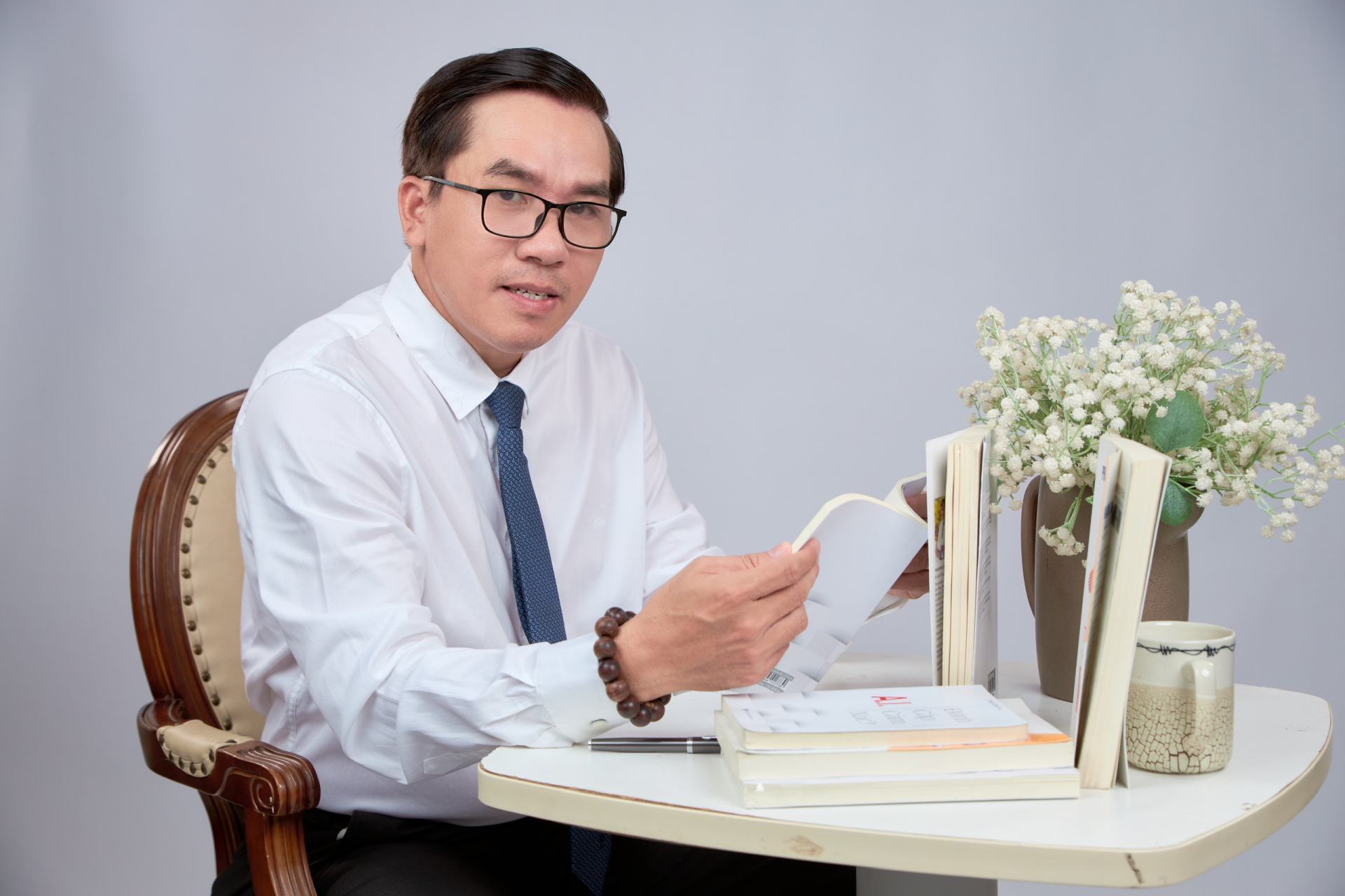 Tác giả Phạm Sông Thu. 