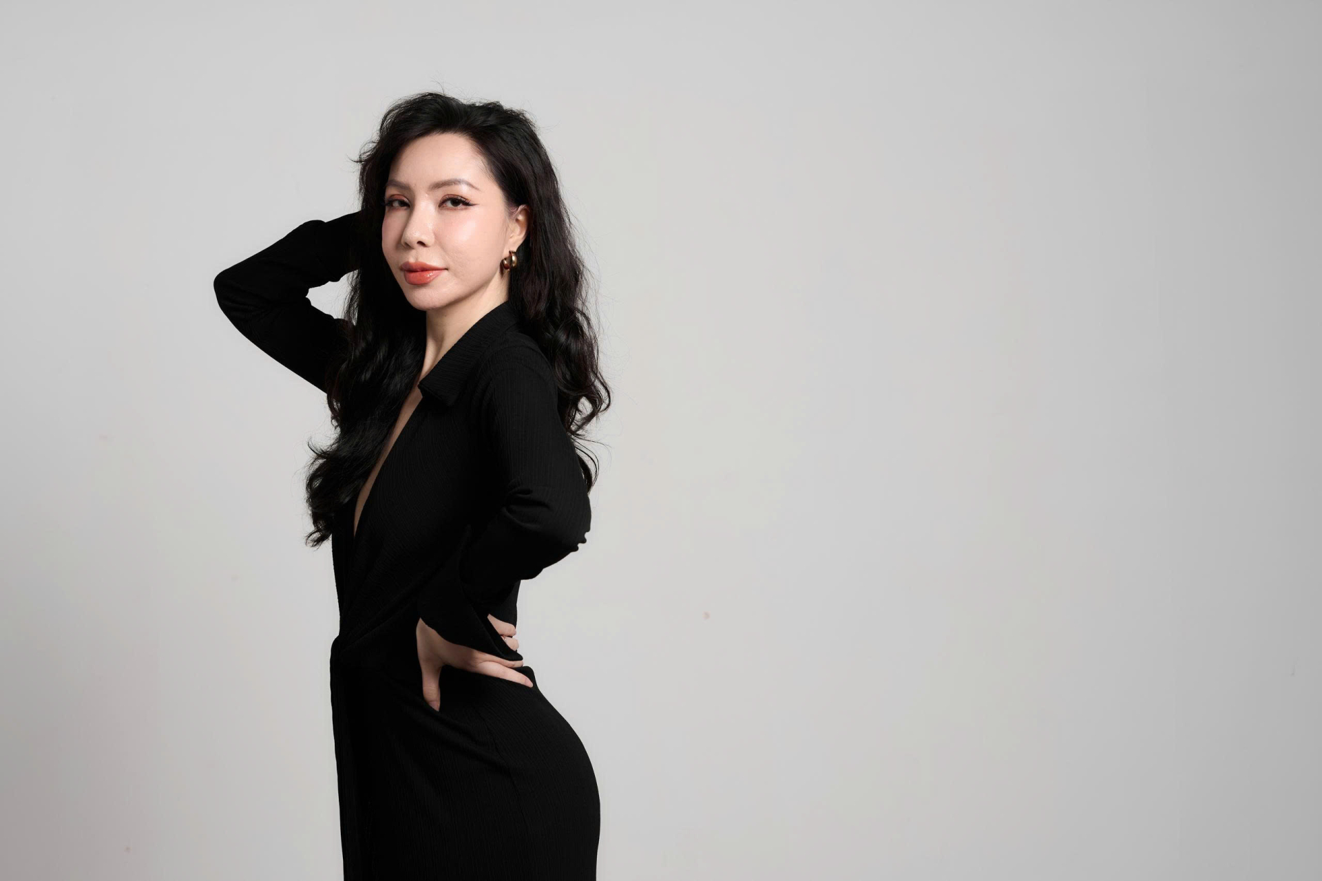 Chị Nguyễn Ngọc Linh Châu, người điều hành tài chính tại Bệnh viện Thẩm mỹ và Nhakhoa Quốc tế Asia Sài Gòn.