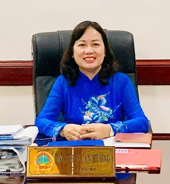 Bà Ung Thị Xuân Hương ứng cử Đại biểu Quốc hội Khóa XVI tại Đơn vị bầu cử số 7 TP. Hồ Chí Minh.