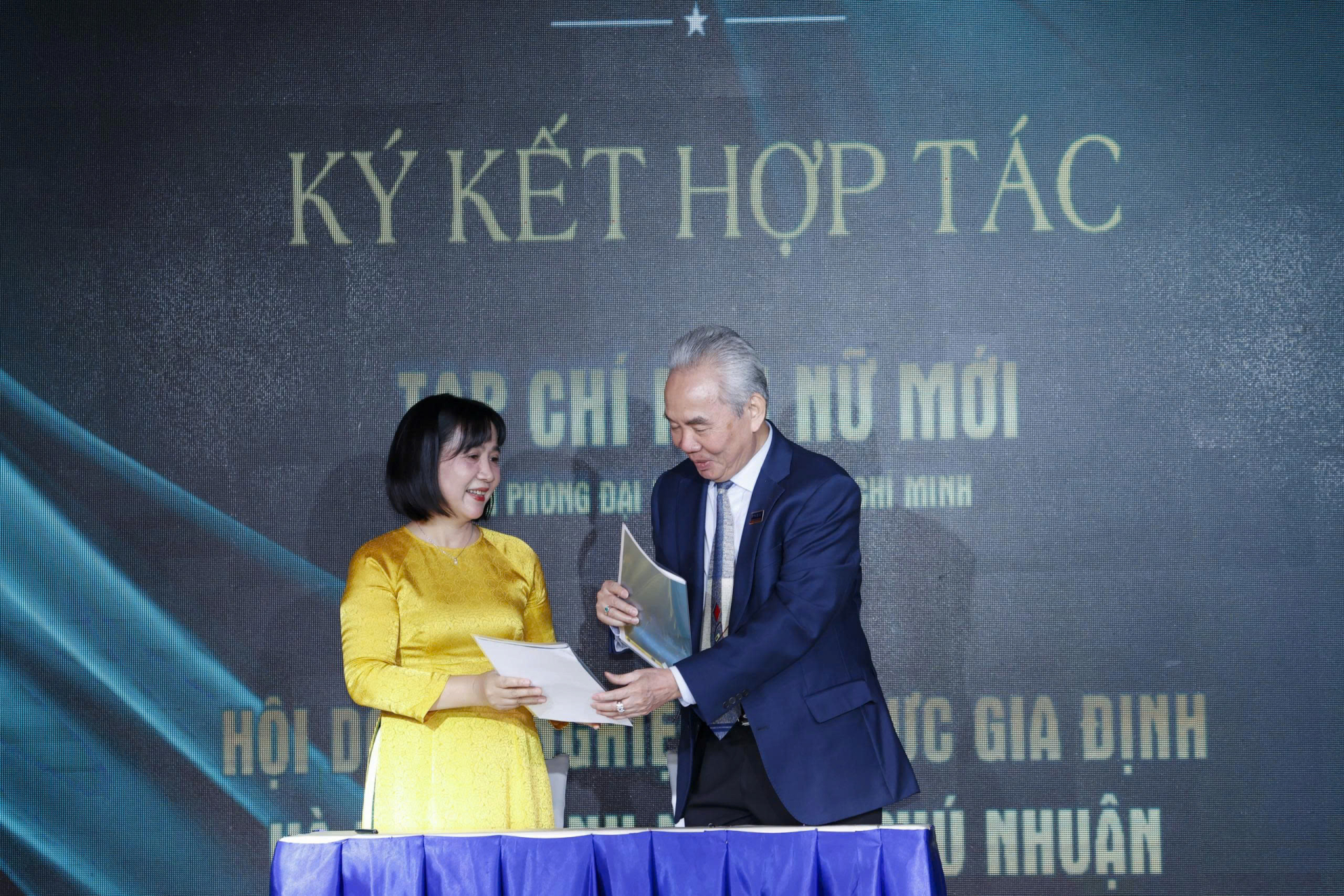 Tại buổi lễ cũng diễn ra Lễ ký kết hợp tác với các đối tác. 