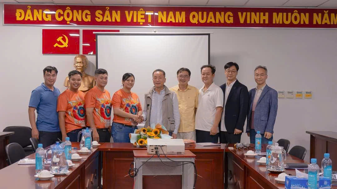 Câu lạc bộ Bắn cung V.N.A đề xuất chương trình hợp tác với Câu lạc bộ Bắn cung của Hàn Quốc.