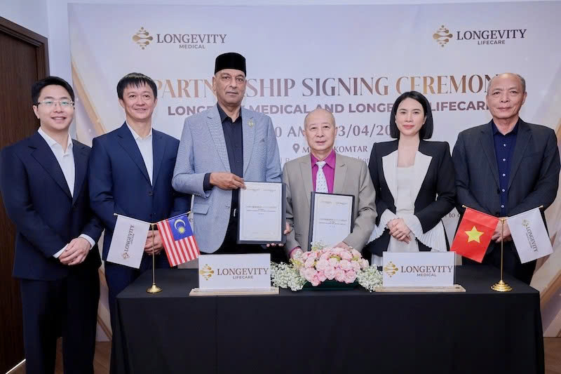 Lễ ký kết hợp tác giữa Longevity LifeCare (Malaysia) và Longevity Medical (Việt Nam) đã chính thức diễn ra tại Malaysia.