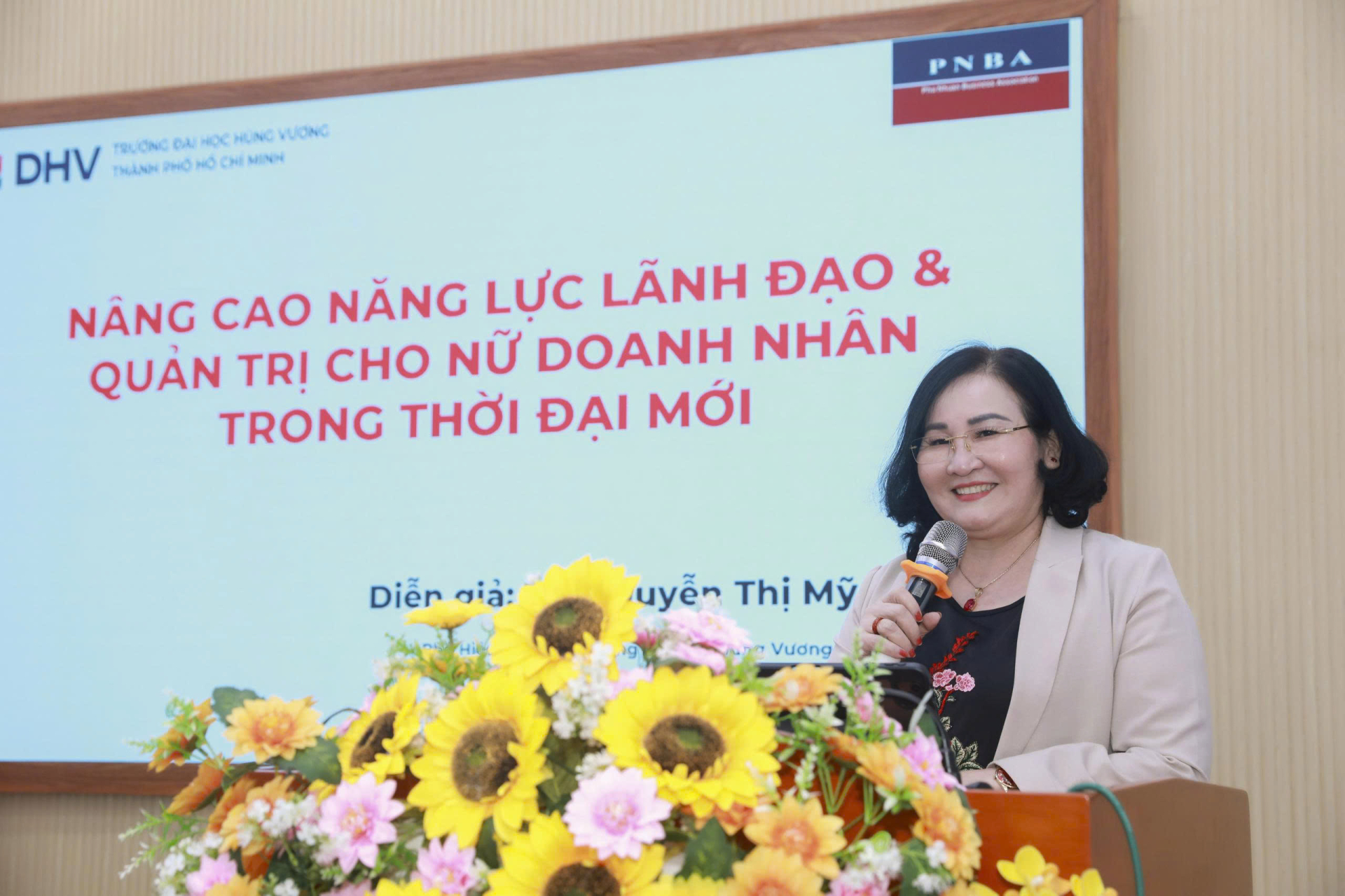 Tiến sĩ Nguyễn Thị Mỹ Dung, Phó Hiệu trưởng Trường Đại học Hùng Vương TP.HCM.