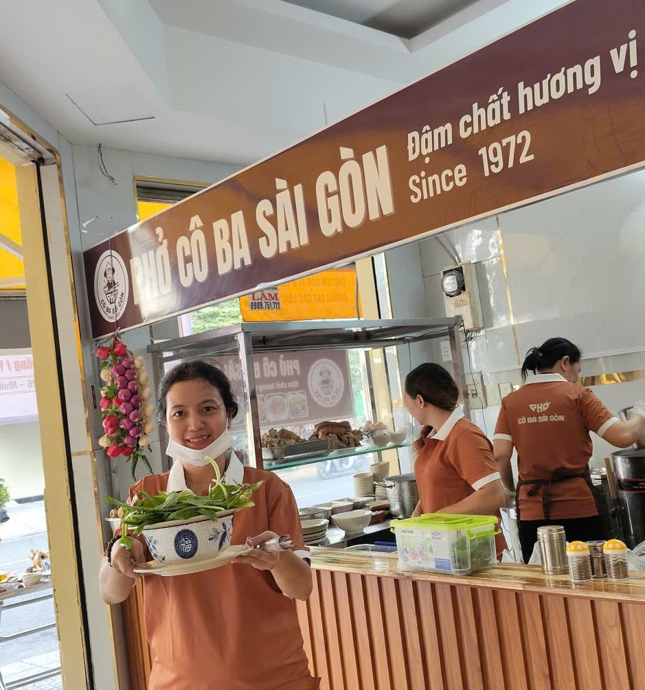 Hệ thống phở Cô Ba Sài Gòn từ mô hình giúp phụ nữ khởi nghiệp 0 đồng. 