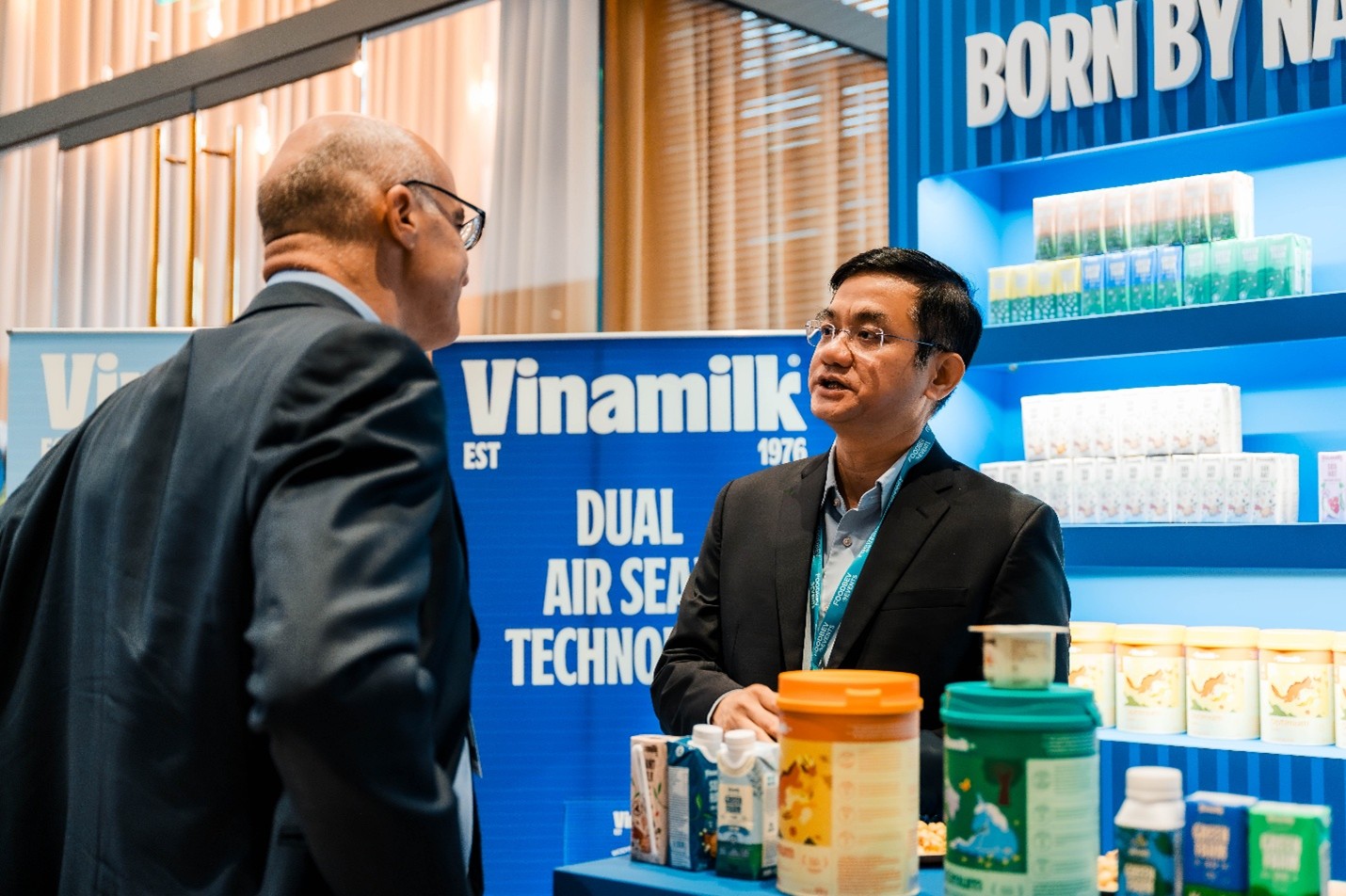 Ông Nguyễn Quang Trí, Giám đốc Điều hành Marketing, cho biết Vinamilk xác định minh bạch là lựa chọn mang tính chiến lược dài hạn, gắn với trách nhiệm bảo vệ sức khỏe cộng đồng. Ảnh: Vi Nam
