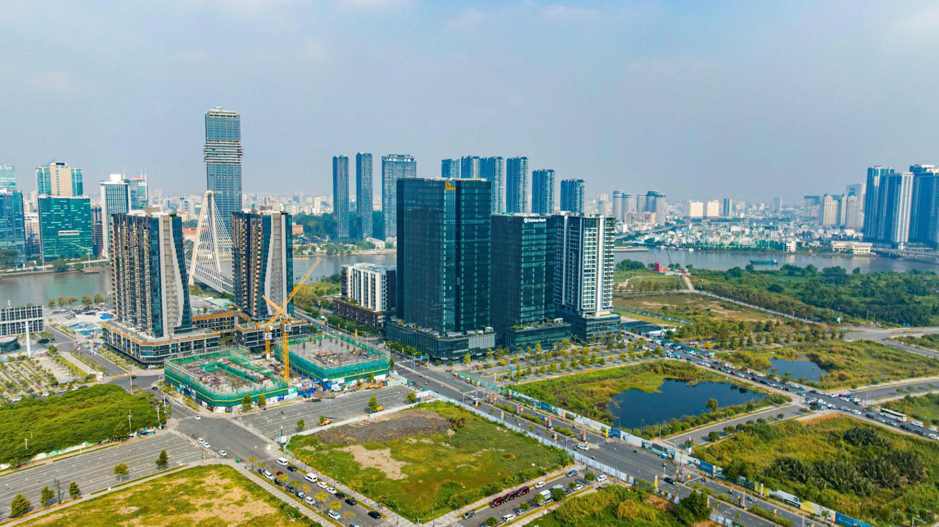Nguồn cung nhà ở miền Nam đón thêm hàng chục nghìn sản phẩm nhưng giá khó giảm vì áp lực chi phí lớn.