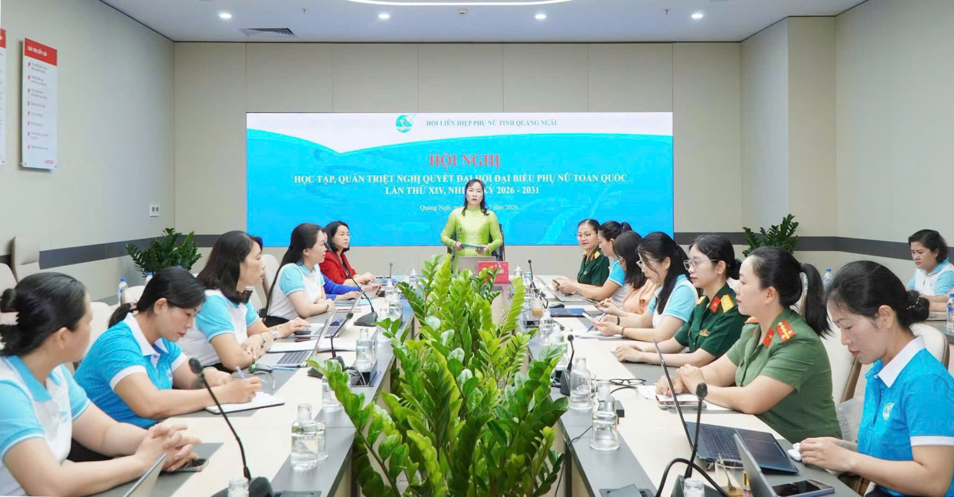 Hội LHPN tỉnh Quảng Ngãi tổ chức quán triệt Nghị quyết Đại hội đại biểu Phụ nữ toàn quốc lần thứ XIV đến 216 cán bộ Hội. 