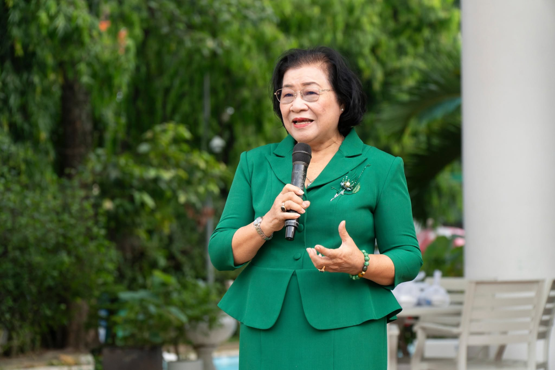 Bà Đặng Thị Ngọc Bích - Hiệu trưởng Trường TH-THCS-THPT Phan Chu Trinh.