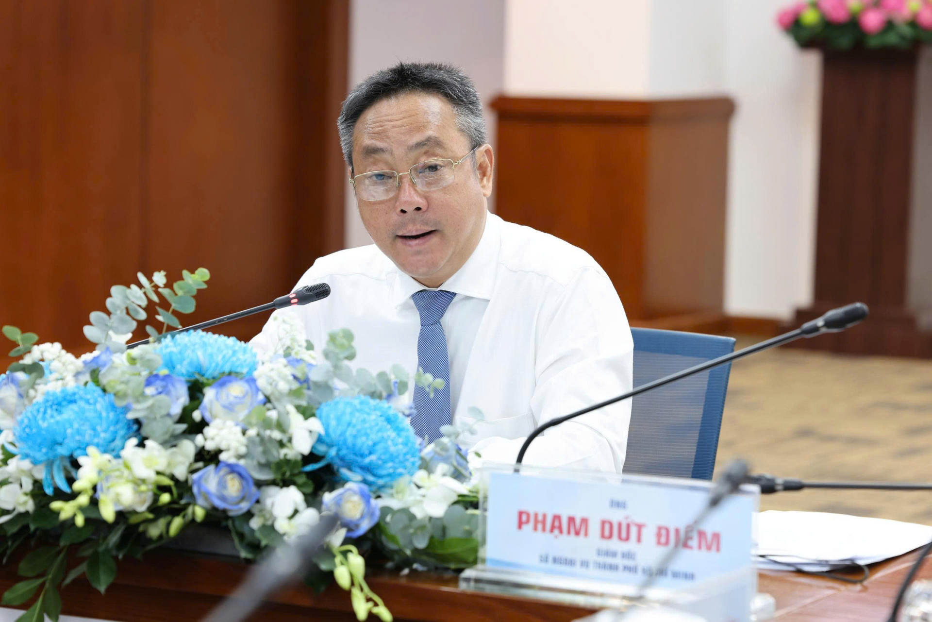 Ông Phạm Dứt Điểm, Giám đốc Sở Ngoại vụ TPHCM.