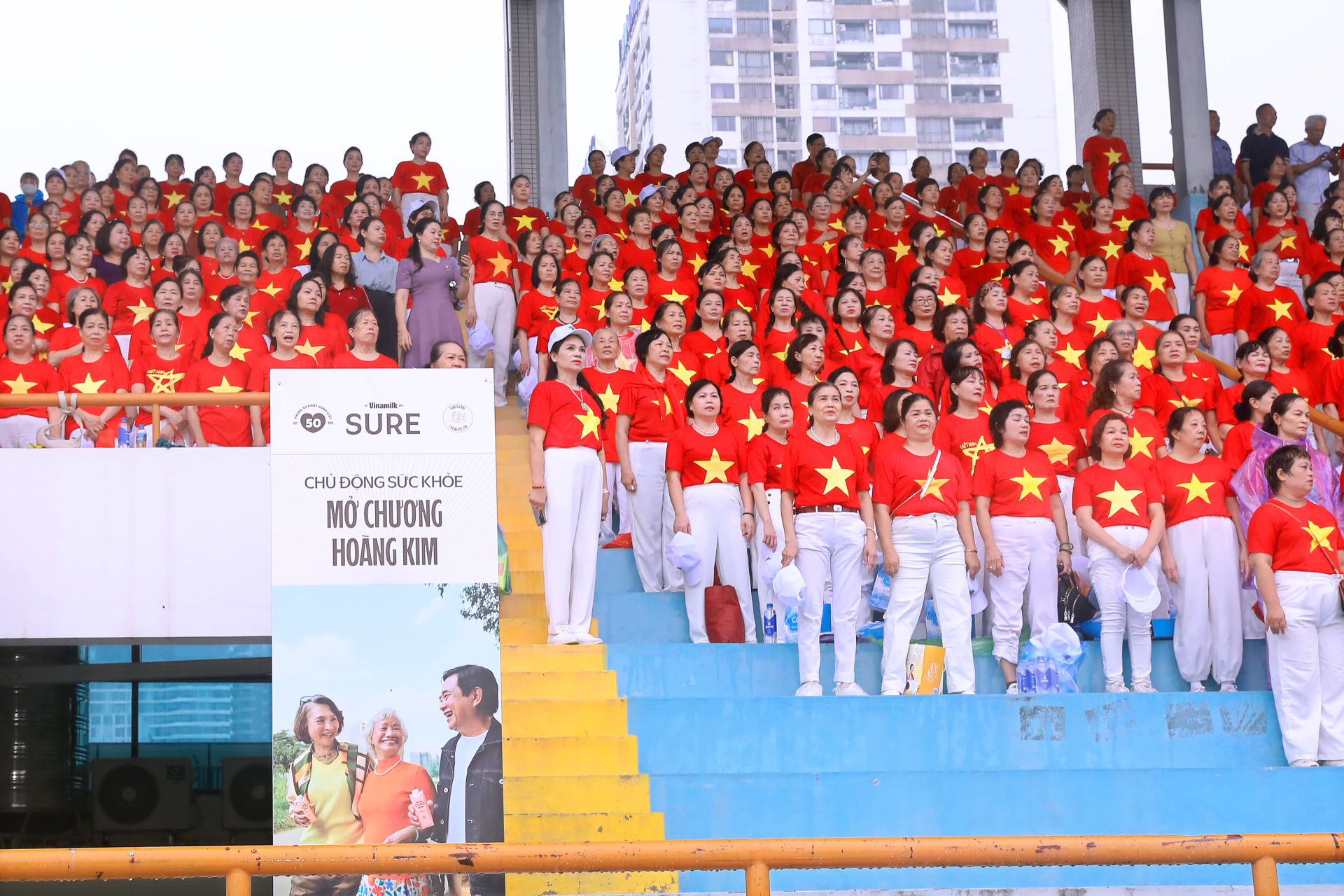 Vinamilk Sure đồng hành cùng người cao tuổi lan tỏa tinh thần sống vui, sống khỏe tại chương trình. Ảnh: Vi Nam.